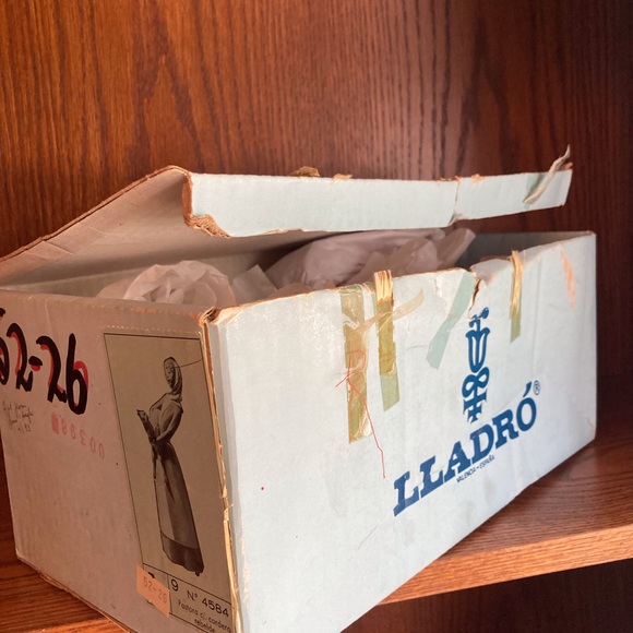 Lladro.   No 4584.  Girl with sheep   With box - Picture 5 of 8